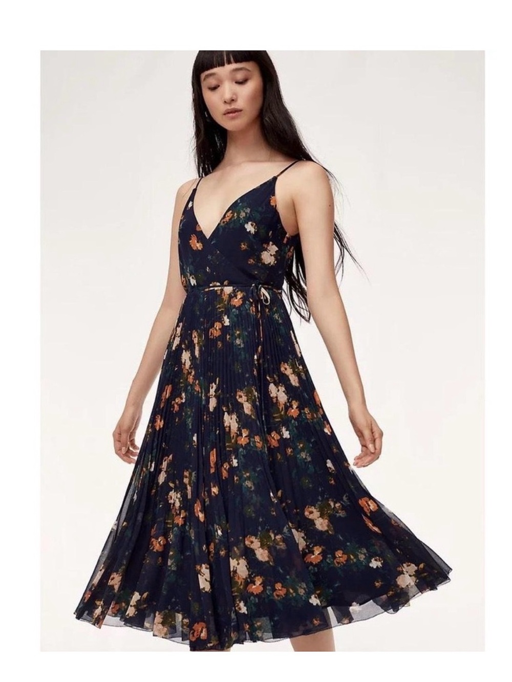 Wilfred ( Aritzia ) Navy Floral Pleated Midi Dress